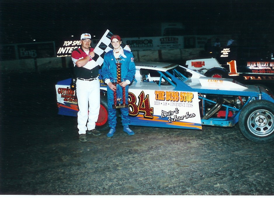 2002featurewin.jpg